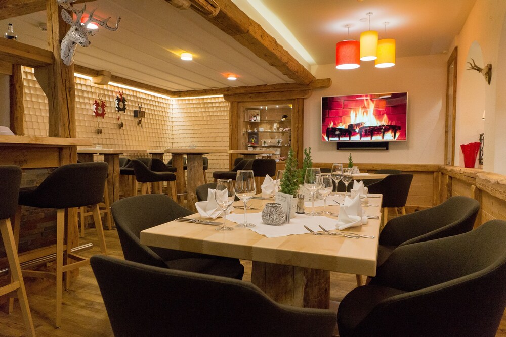 Hotel Bar