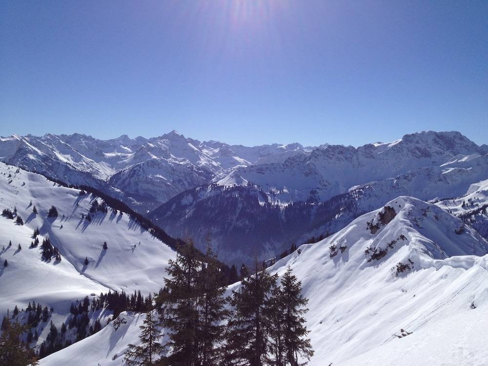 Snow and ski sports