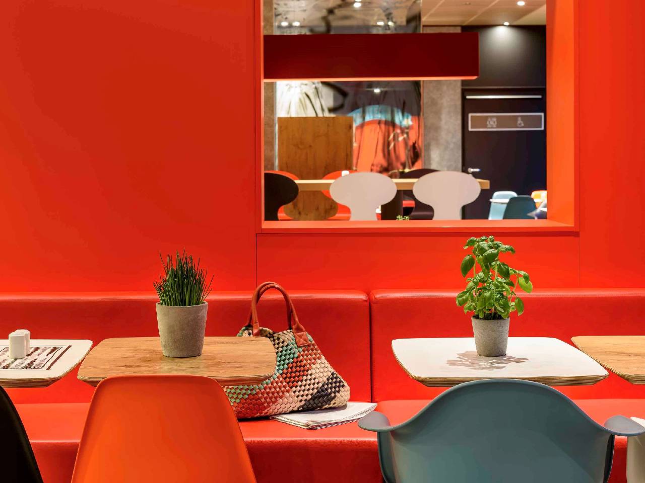 Bar Lounge