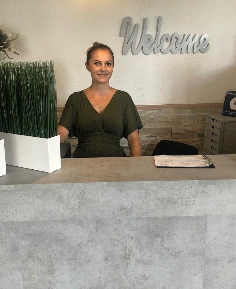 Check-in/check-out kiosk