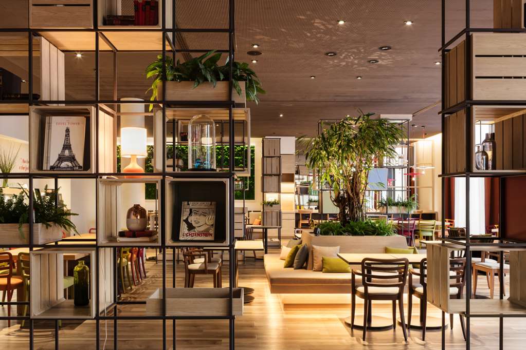 IntercityHotel Braunschweig, Germany - Lobby