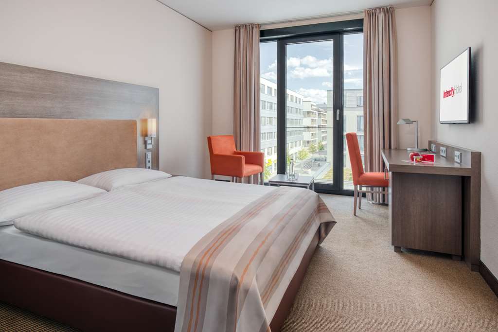 IntercityHotel Dresden, Germany - Business Room
