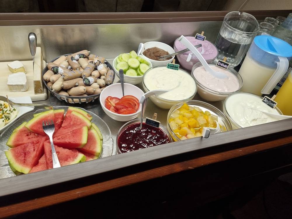 Breakfast buffet