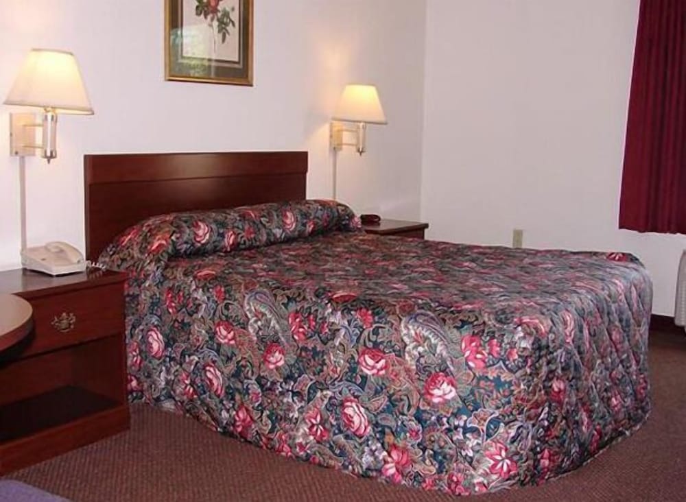 Red Carpet Inn Chambersburg - photo 5