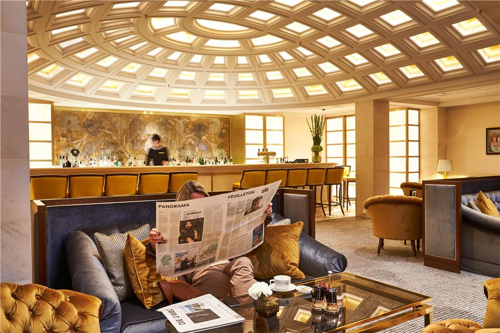 Lobby Bar