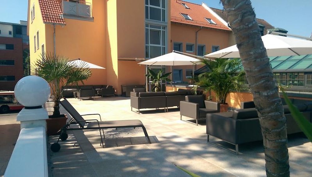 Sundeck