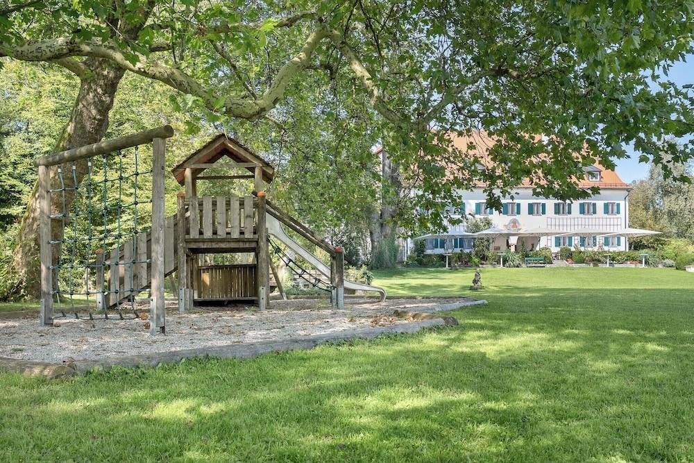 Children's play area - outdoor