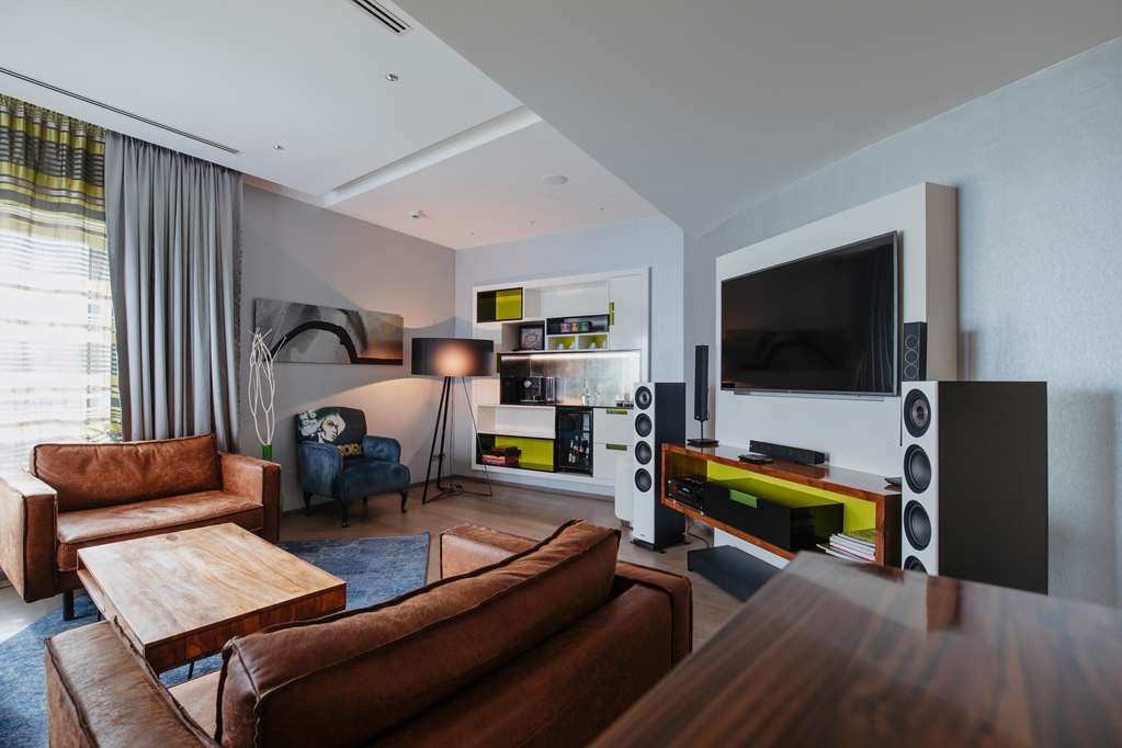 Guest room