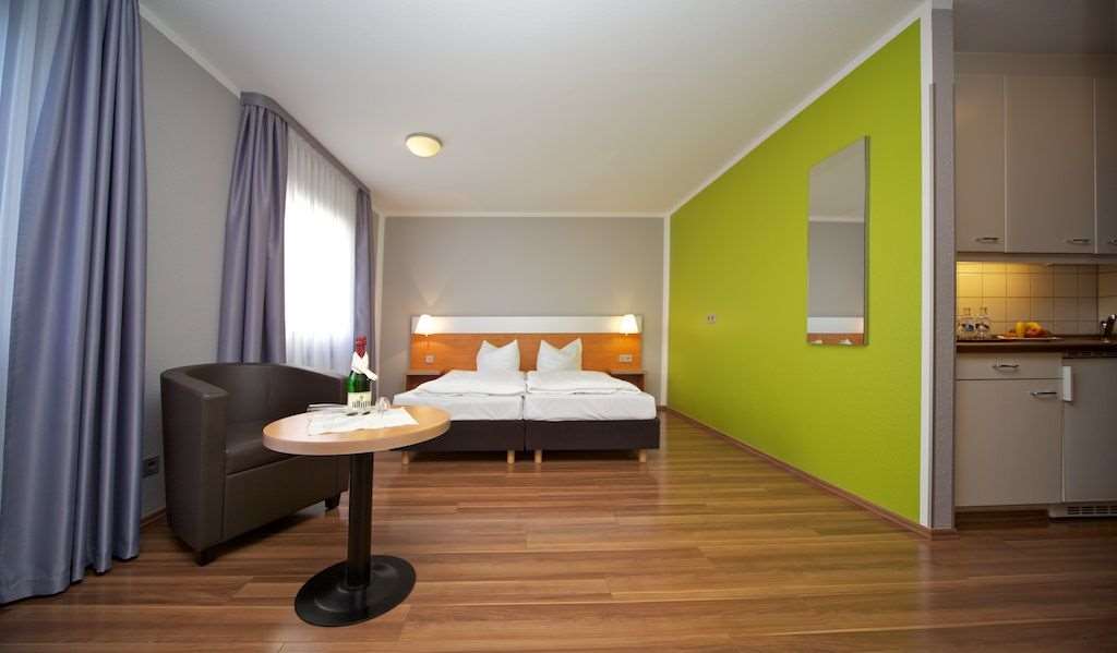Guest room
