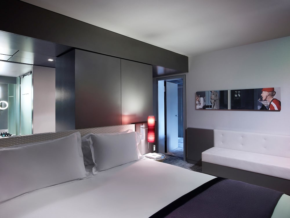 Guestroom