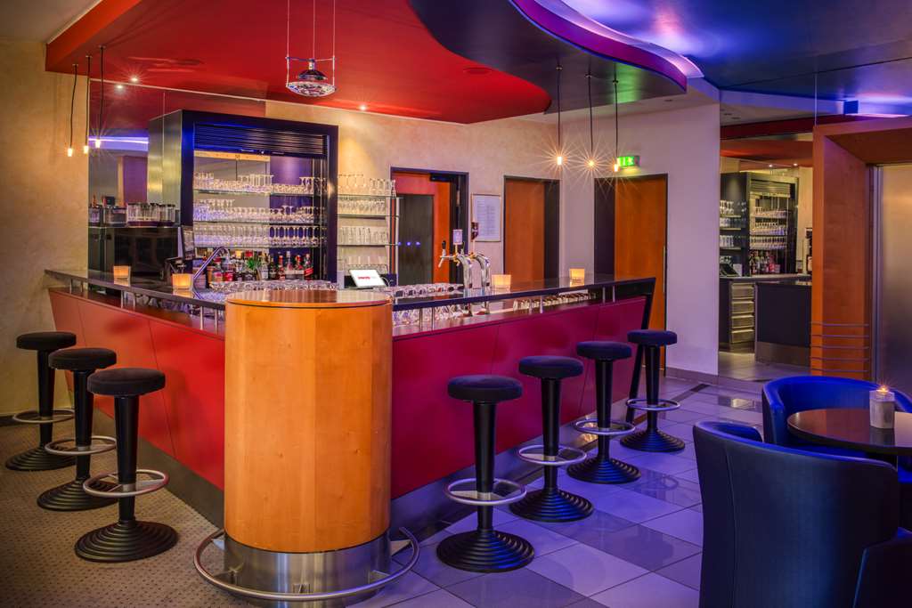 IntercityHotel Erfurt, Germany - Bar
