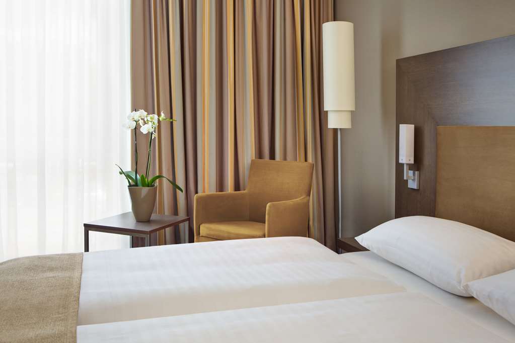 IntercityHotel Darmstadt, Germany - Business Room