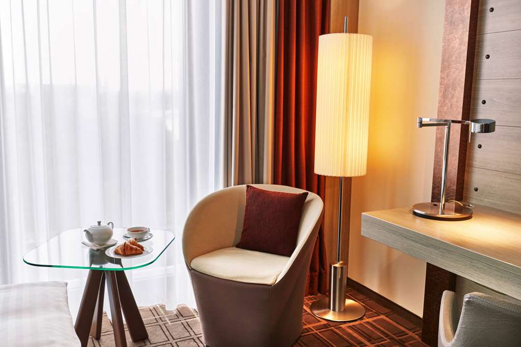Steigenberger Hotel Bremen, Germany - Deluxeroom