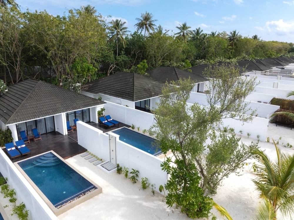 Private pool