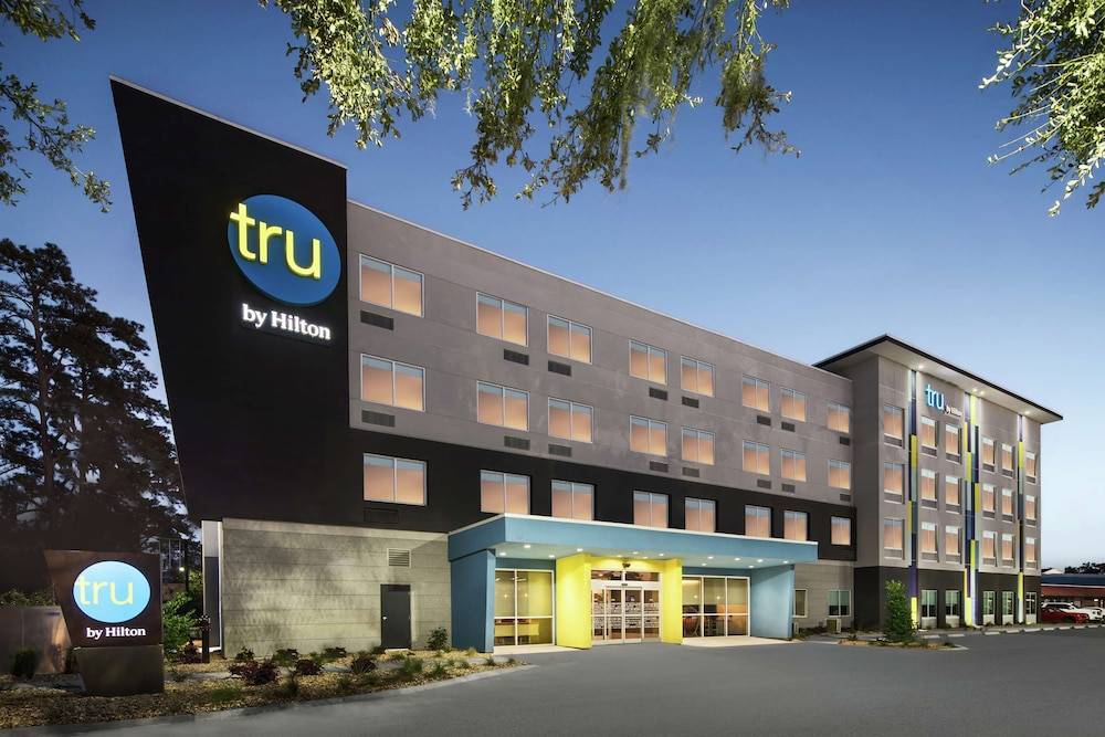 Tru by Hilton Savannah Midtown GA - featured photo