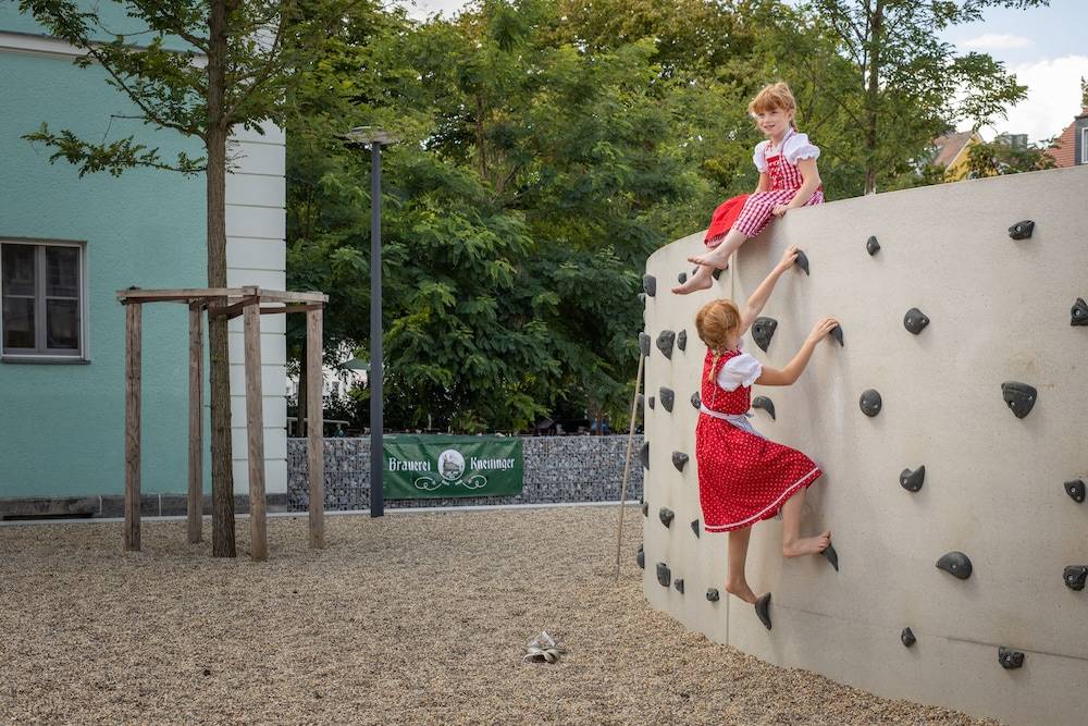 Children's play area - outdoor