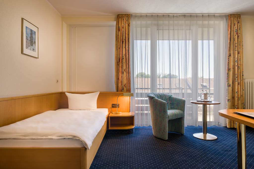 Standard single room TOP acora Hotel Bonn