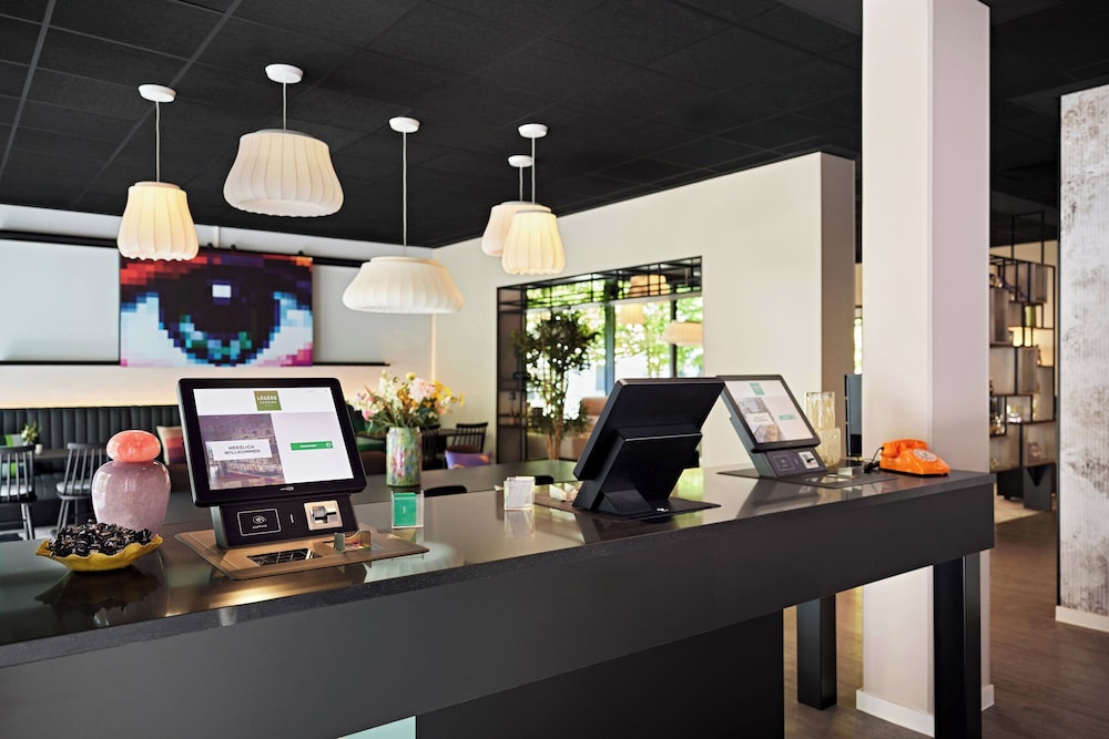 Check-in/check-out kiosk