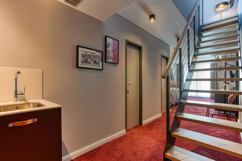 Guest room