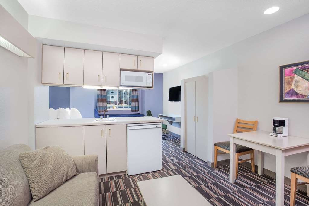 Microtel Inn & Suites by Wyndham Appleton - photo 5
