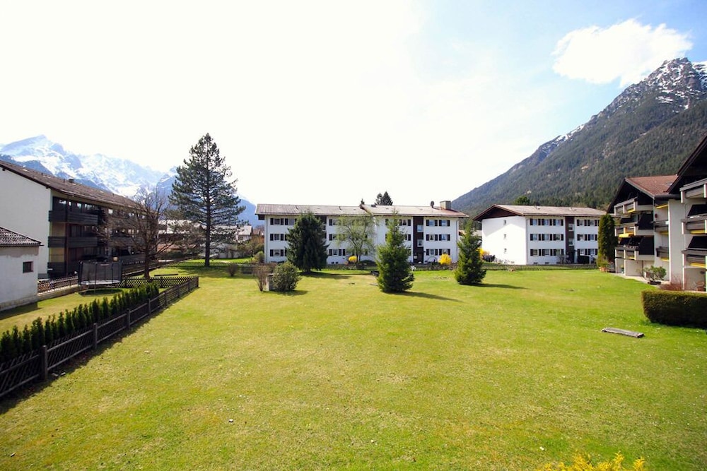Lindenschlösschen & Schlossgarten