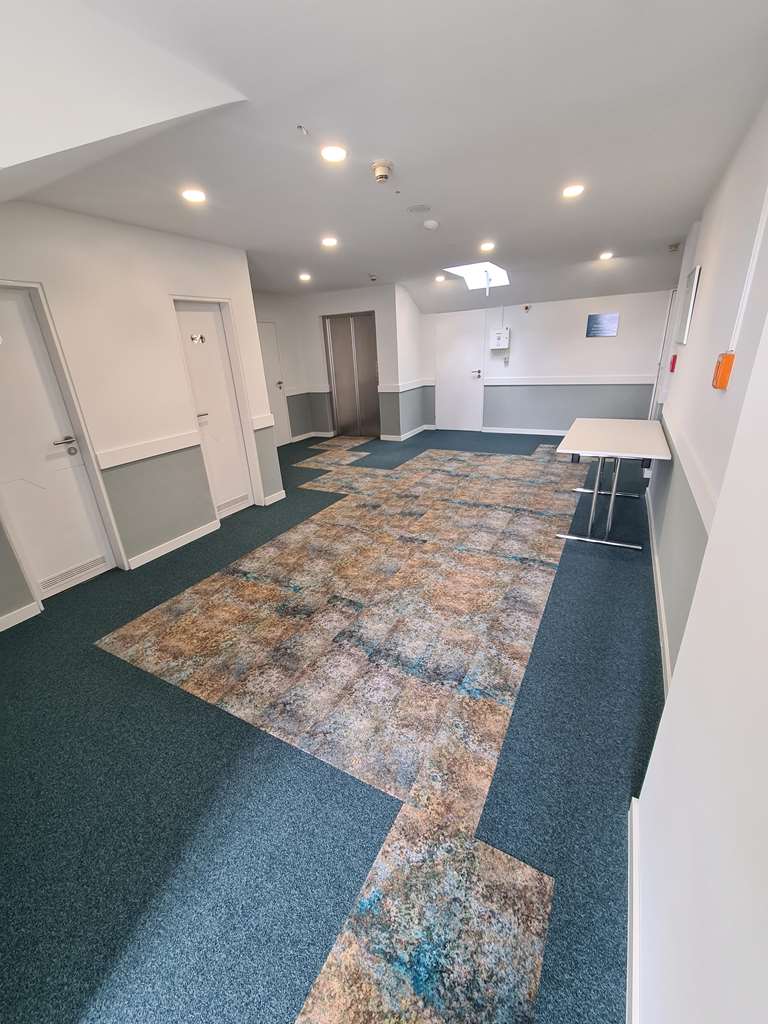 Upper floor corridor