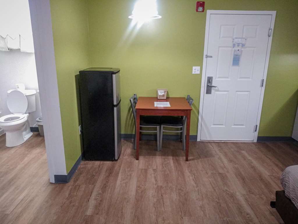 Studio 6 Hampton VA Langley AFB Area - featured photo