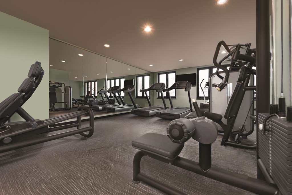 adina apartment hotel frankfurt gym