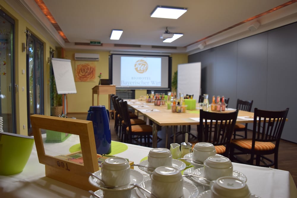 Meeting facility