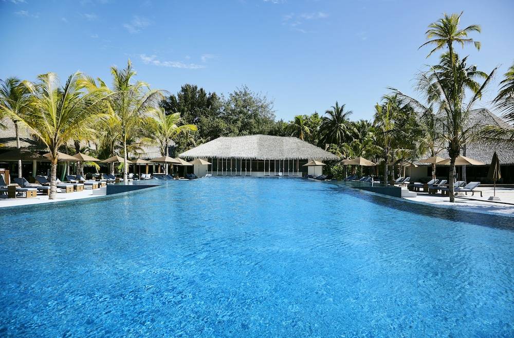 Infinity pool