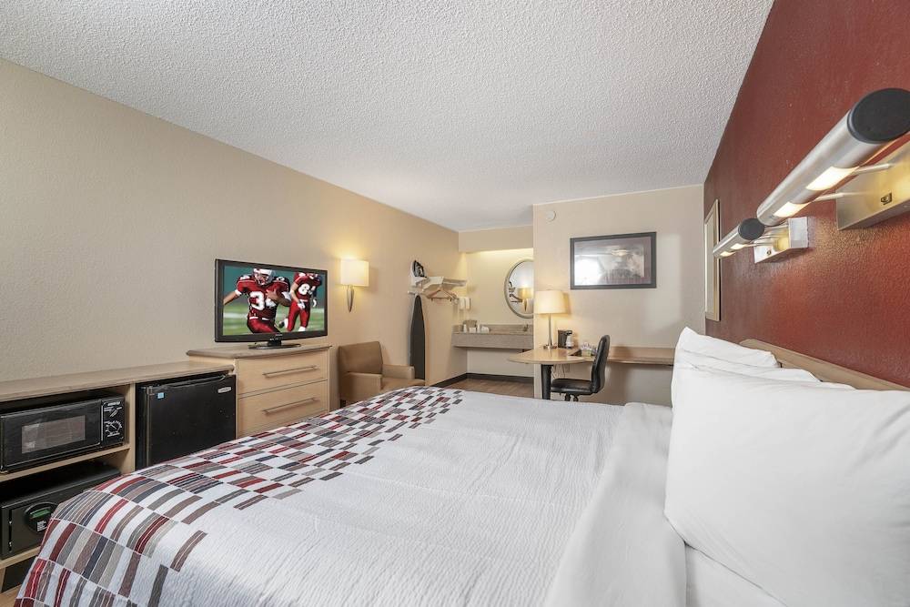 Red Roof Inn Indianapolis South - photo 3