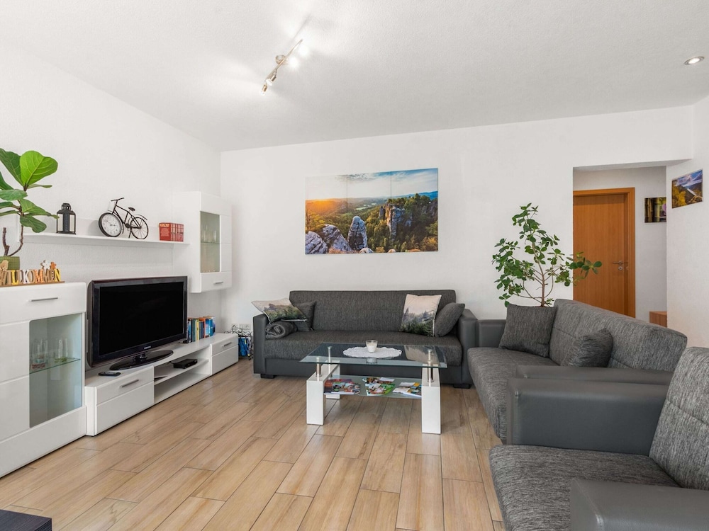 Modern apartment in Sebnitz with a terrace in Sebnitz