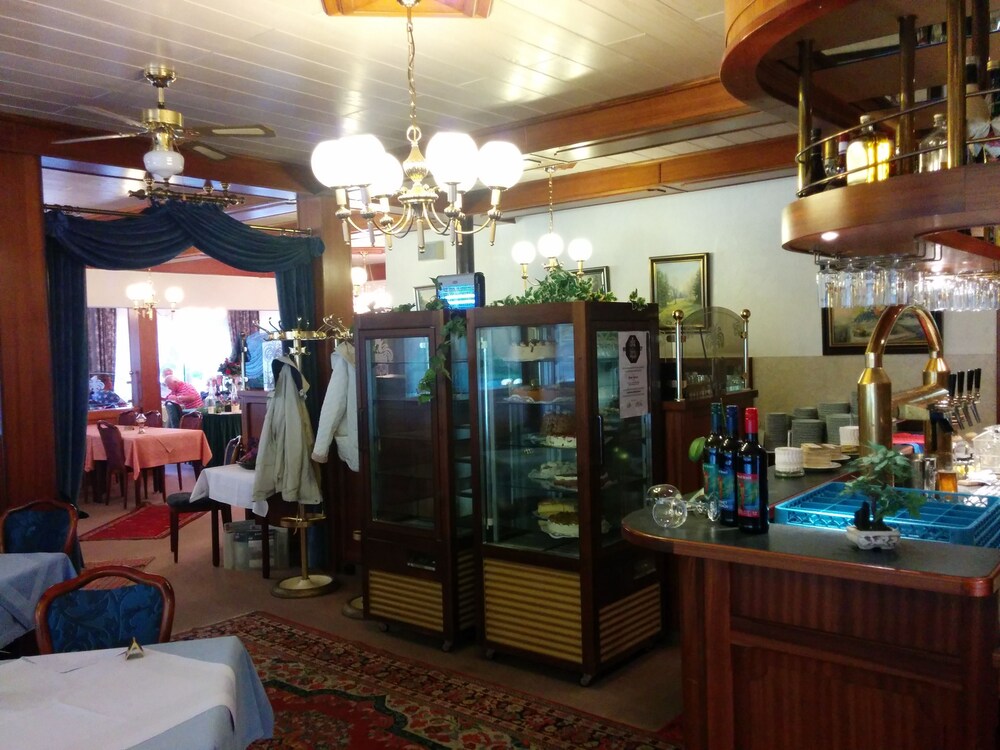 Snack Bar
