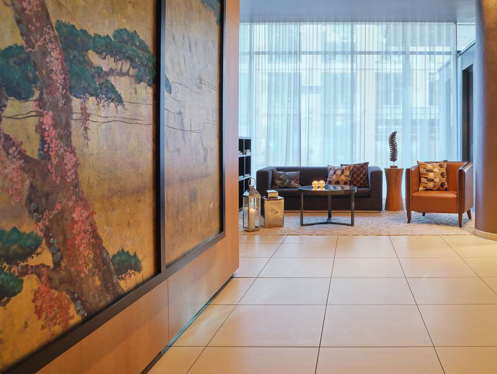 adina apartment hotel frankfurt neue oper lobby