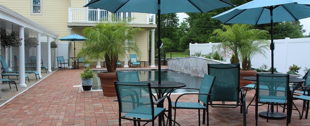 Hope and Glory Inn and Vineyard - featured photo