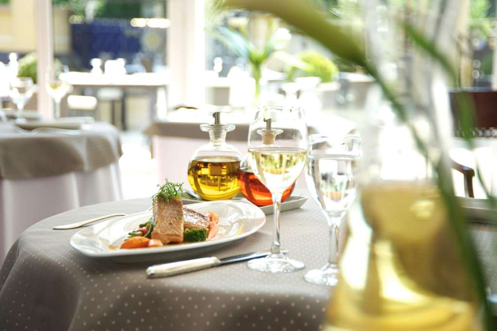 Steigenberger Hotel Der Sonnenhof, Bad Woerishofen , Germany - Restaurant