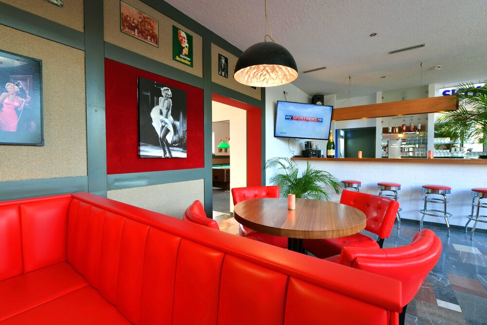 Sports Bar