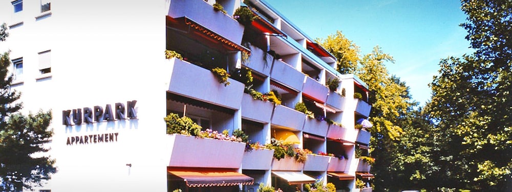 MariaPrimaVera Apartment am Kurpark mit Schwarzwaldblick