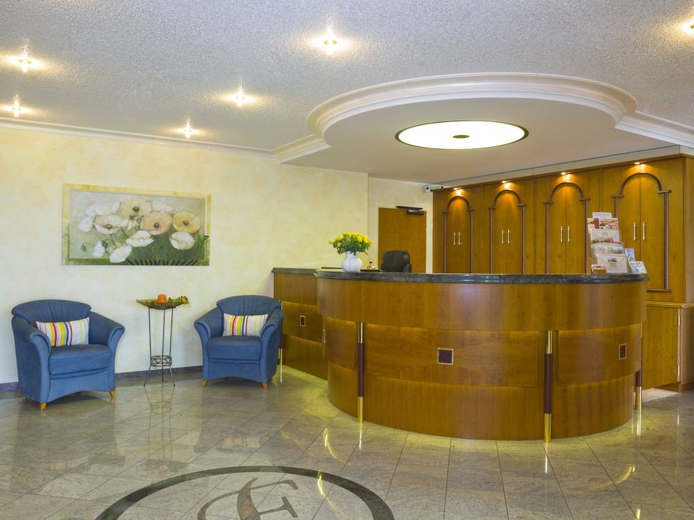 Check-in/check-out kiosk