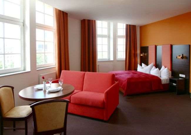 Guest room