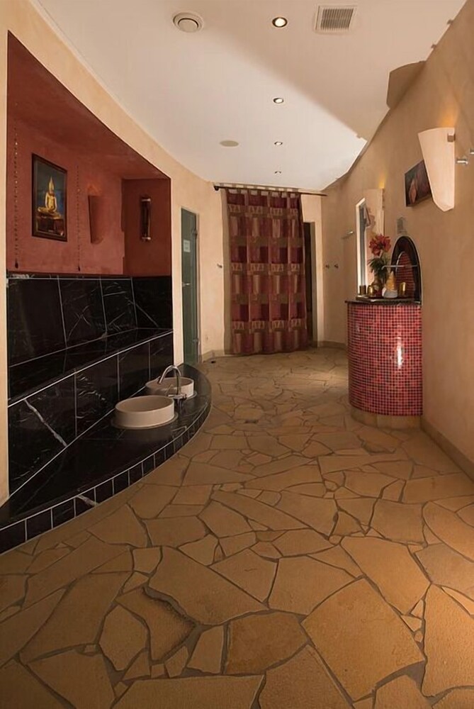 Steam Room