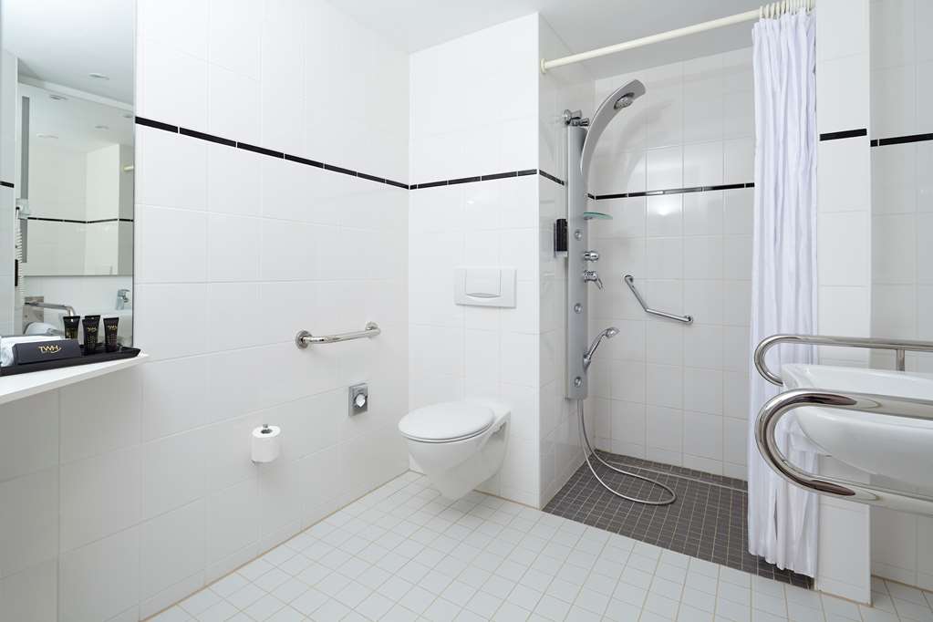 bathroom disabled friendly