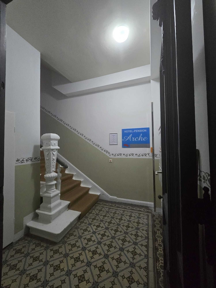 Handrails in stairways