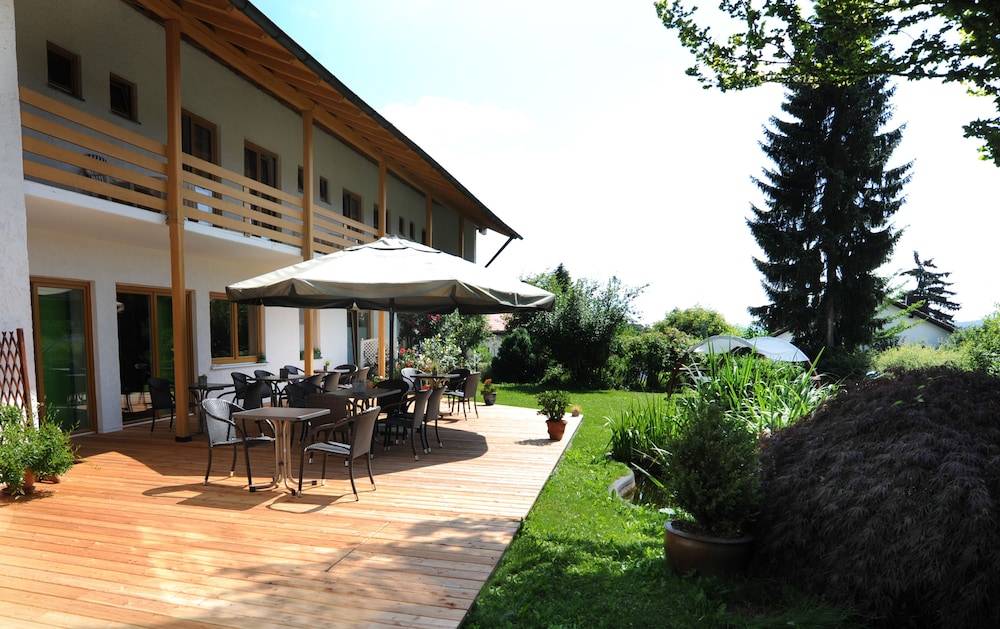 Sundeck