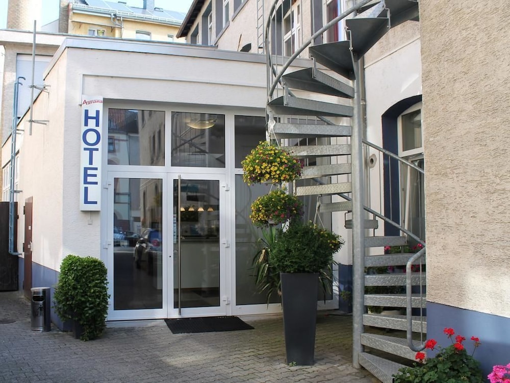 Hotel Aariana