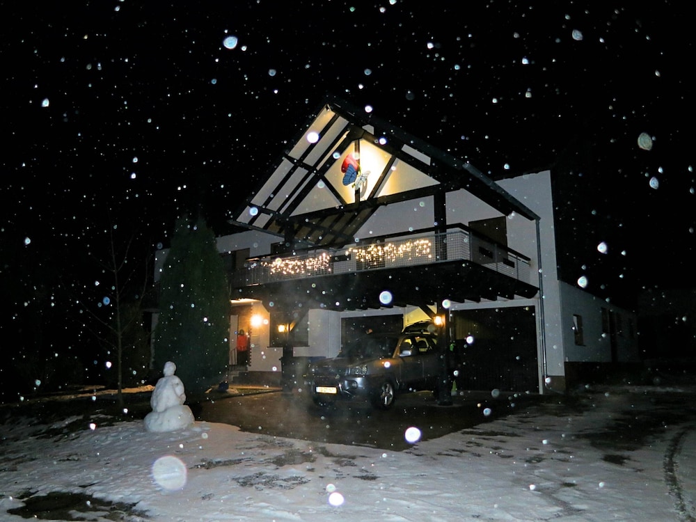 Primary image