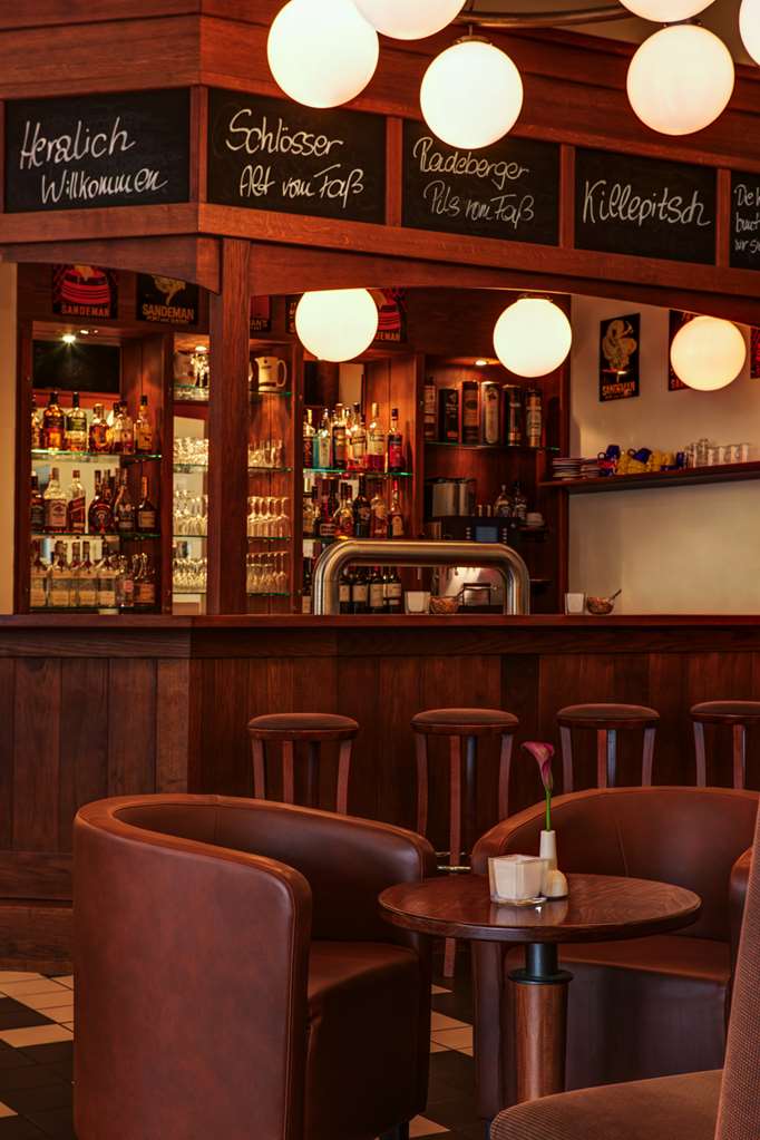 IntercityHotel Duesseldorf, Germany - Bar
