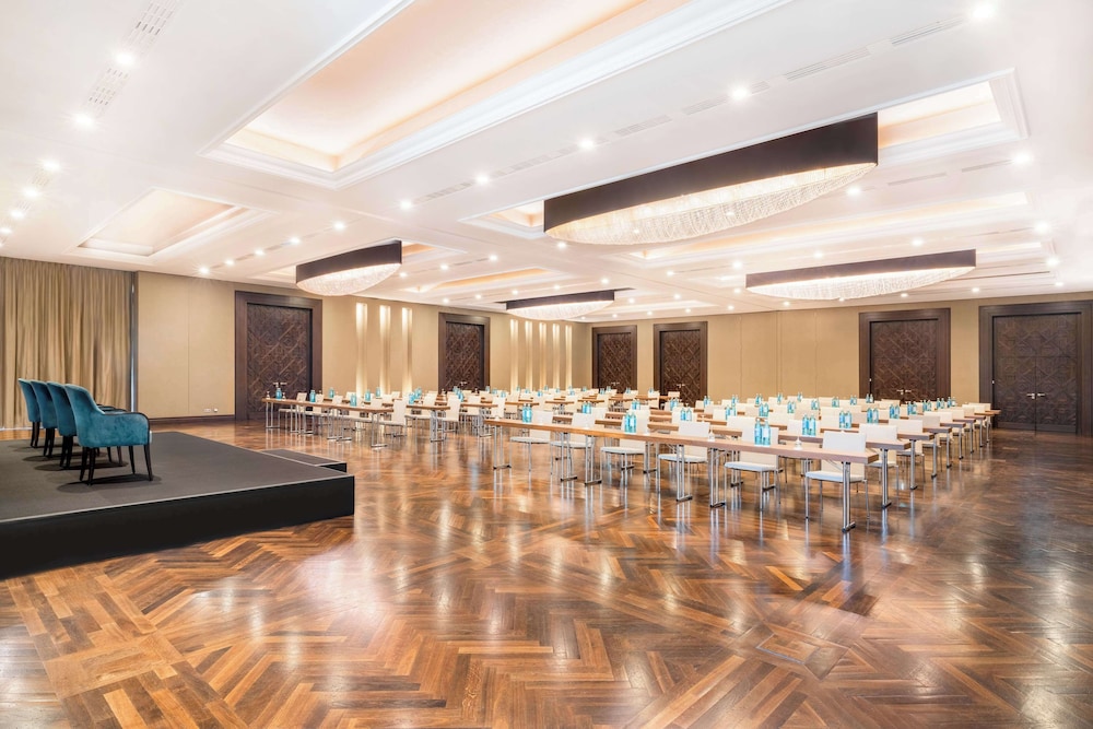 Meeting facility