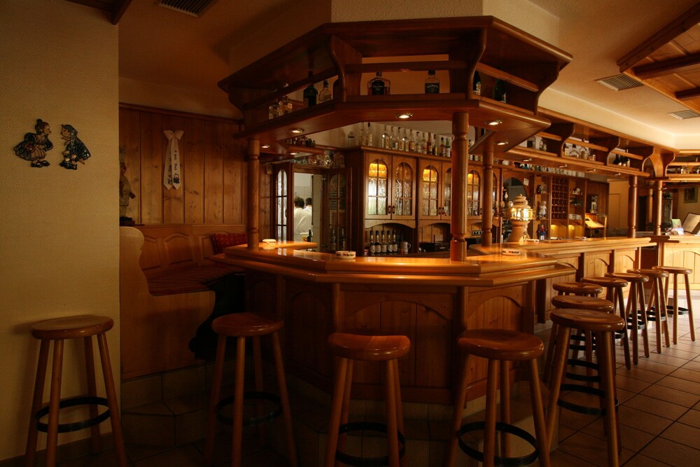 Hotel Bar