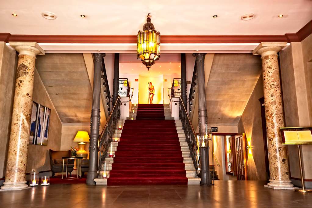 Lobby view